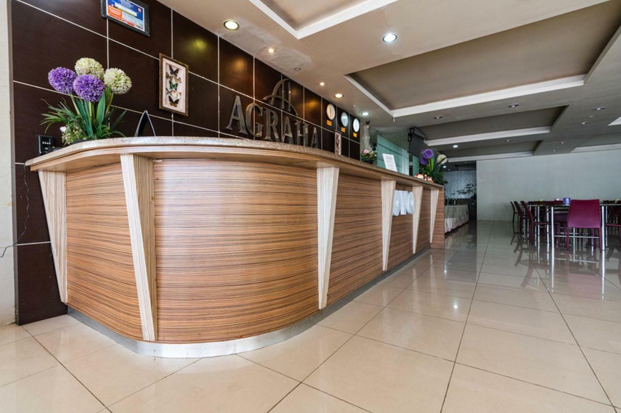 Agraha Andalas Hotel Macáçar Exterior foto